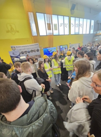 484120404_1234410728342773_970478569419834774_n