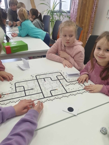 484316360_1236092381507941_7846368602348542511_n