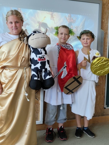 549062686_1396116805505497_6996432624471305132_n