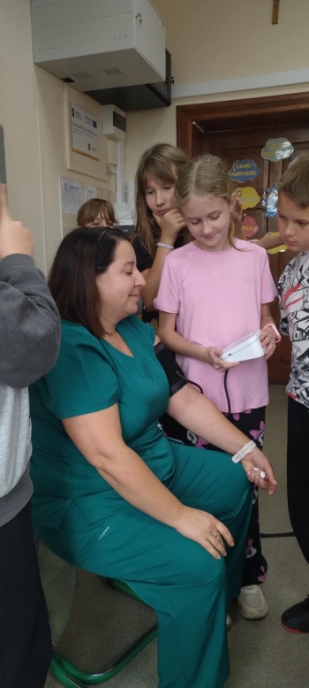 1953d061-e2f8-42b5-bdf2-26eb2f9a9b8b