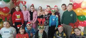 595376560_122111393985076792_403028873605921534_n