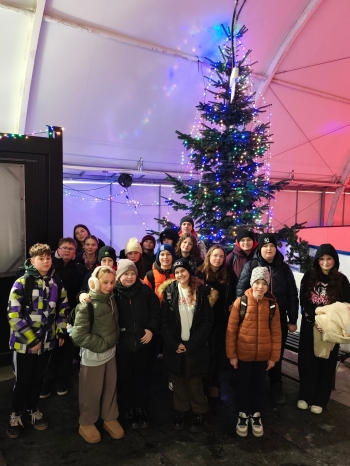 598987553_122112743673076792_222061772602380662_n