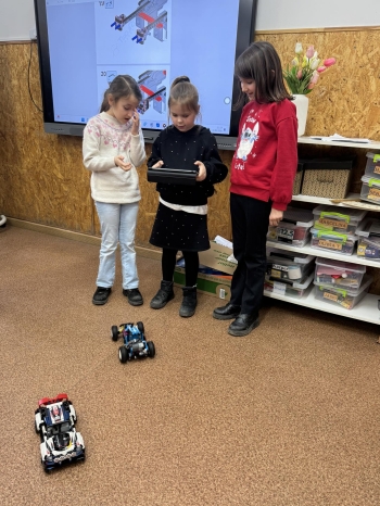641454506_122123996913076792_8102273997528131358_n