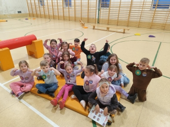 651695145_122126443911076792_1253772726674276091_n