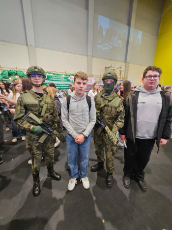 654208577_122127398967076792_7749998969172289620_n