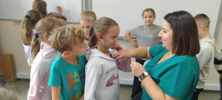 Technika. Zajęcia z szydełkowania .... i z pierwszej pomocy z panią Natalią Grabowską 