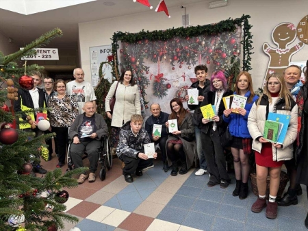 Świąteczne odwiedziny u podopiecznych DPS w Baszkowie